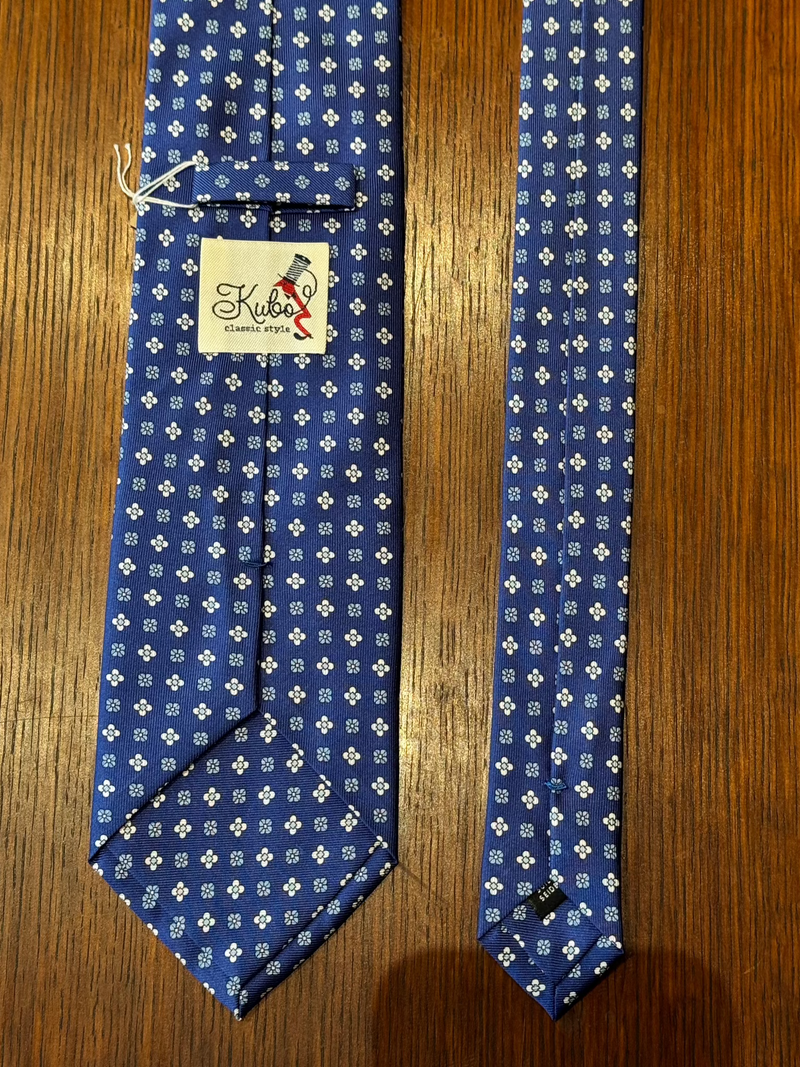 ブルーベース×小花柄プリントTIE