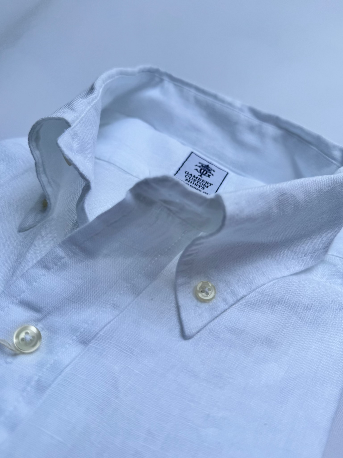 ニャッキ　Gambert Custom Shirt 白シャツ GAMBERT CUSTOM SHIRTS リネン ホワイト – Kubo Classic Style