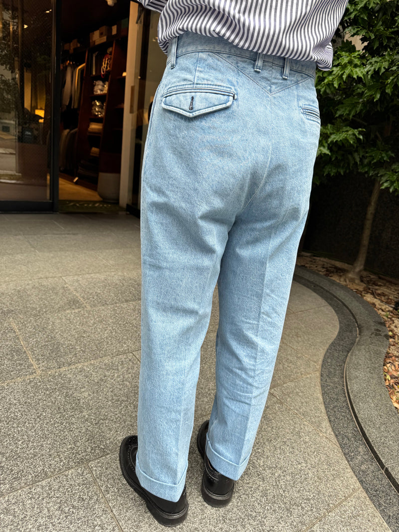 1955BL ツープリーツデニムトラウザーズ　ブリーチ